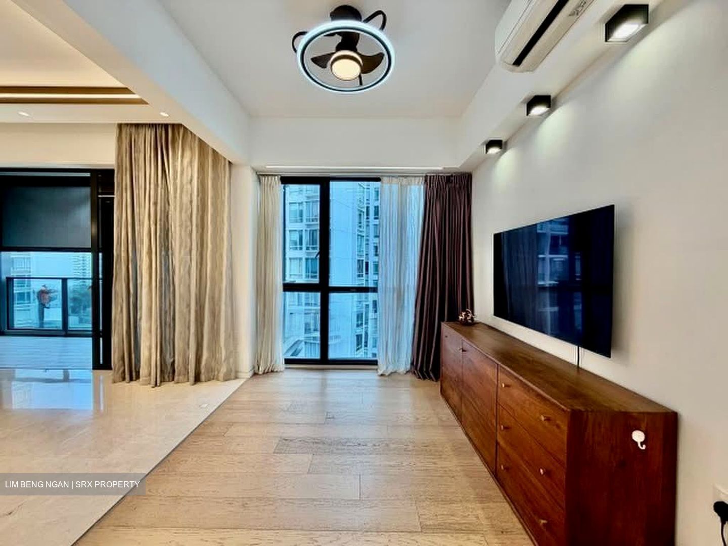 Amber 45 (D15), Apartment #586064841